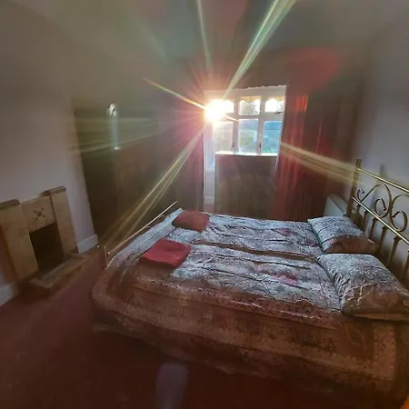 Spacious 4 Bedroom House In