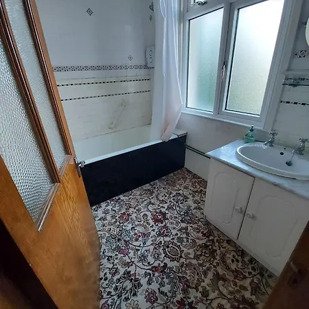 Nyaraló Spacious 4 Bedroom House In Limerick Junction